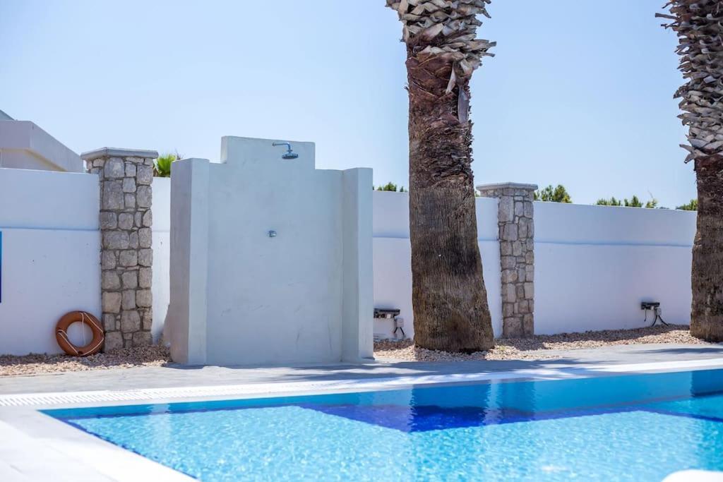 Rosie'S Studios 4 Faliraki Bagian luar foto